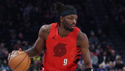 九游娱乐中心-好球员！格兰特18中11&amp;三分8中3砍30分9板4助 拼下4前场板