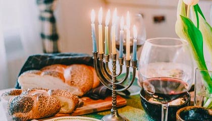 九游下载安装-春节祝福宣？阿奇姆彭出现在大连英博的春节祝福视频当中